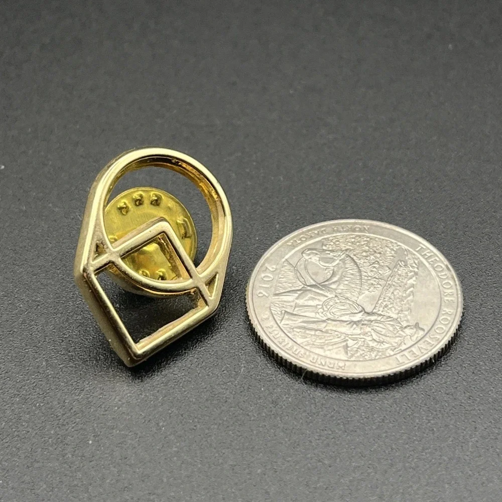 Vintage Gold Tone Shapes Design Circle Square Geometric Lapel Hat Pin‎